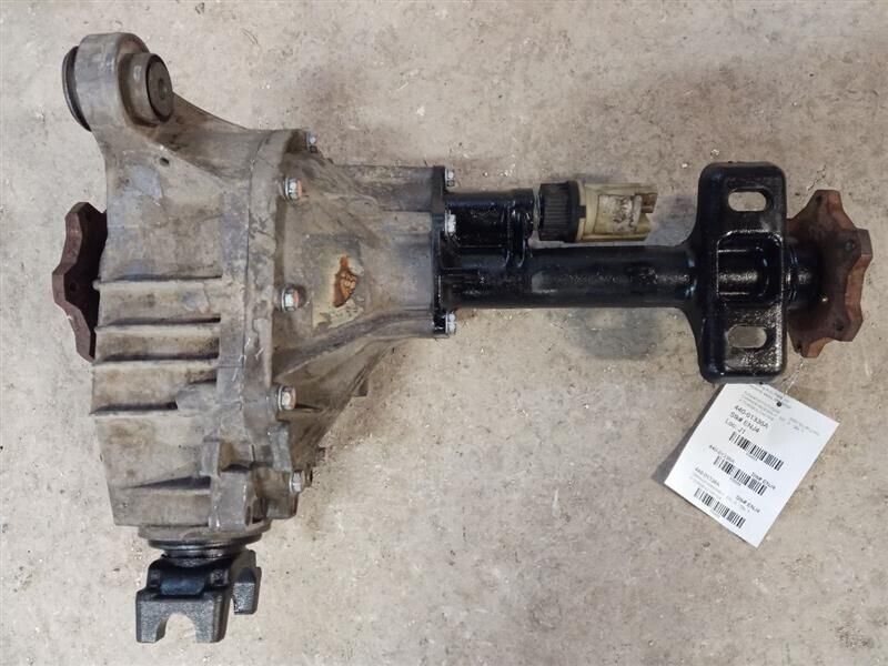 2000-2004 Chevy Tahoe Front Axle Differential Carrier Assembly 3.73 Ratio OEM