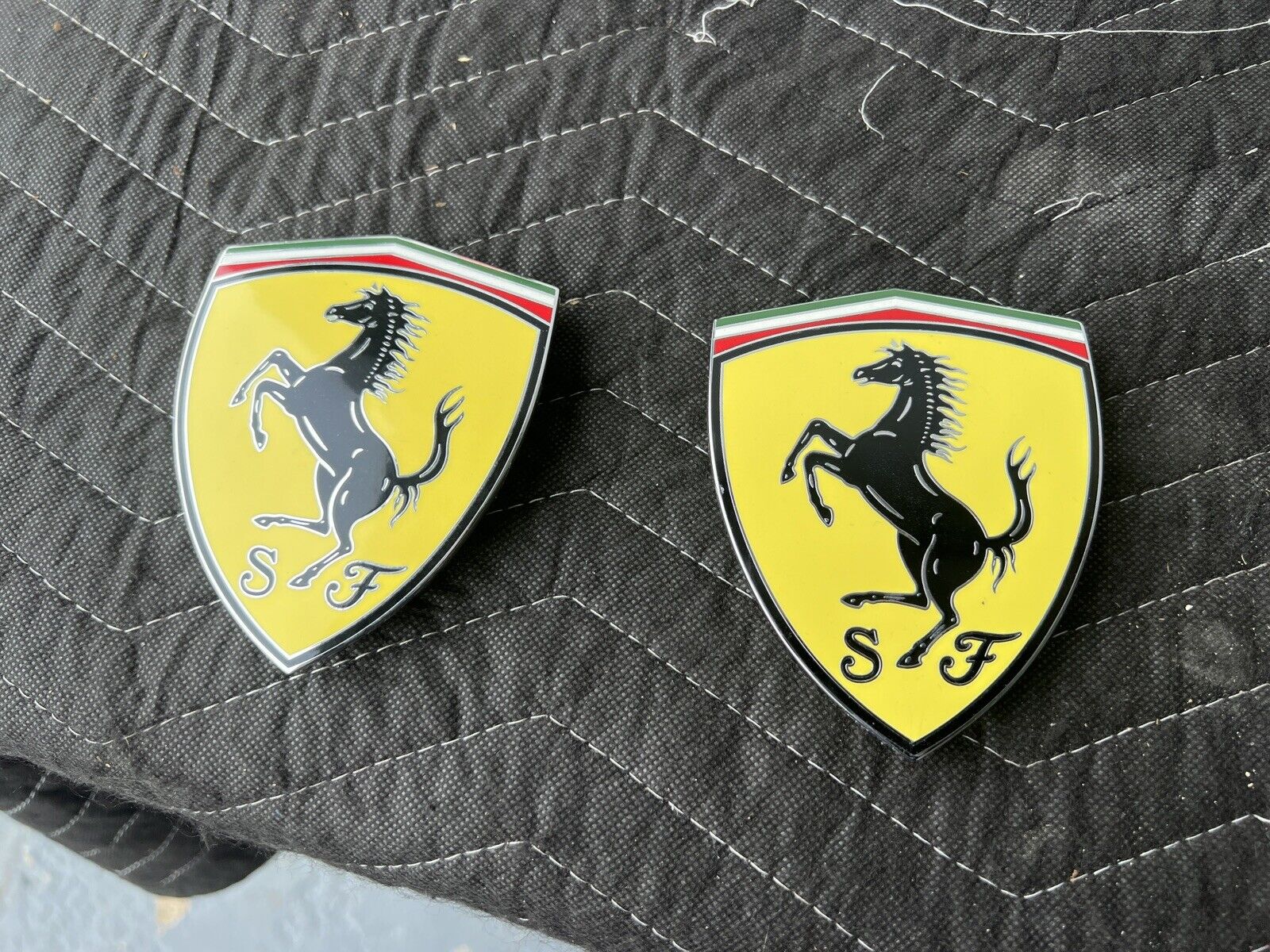 Ferrari Portofino SQUADRA Corse Shield Badge 88954300 Emblem Fender OEM