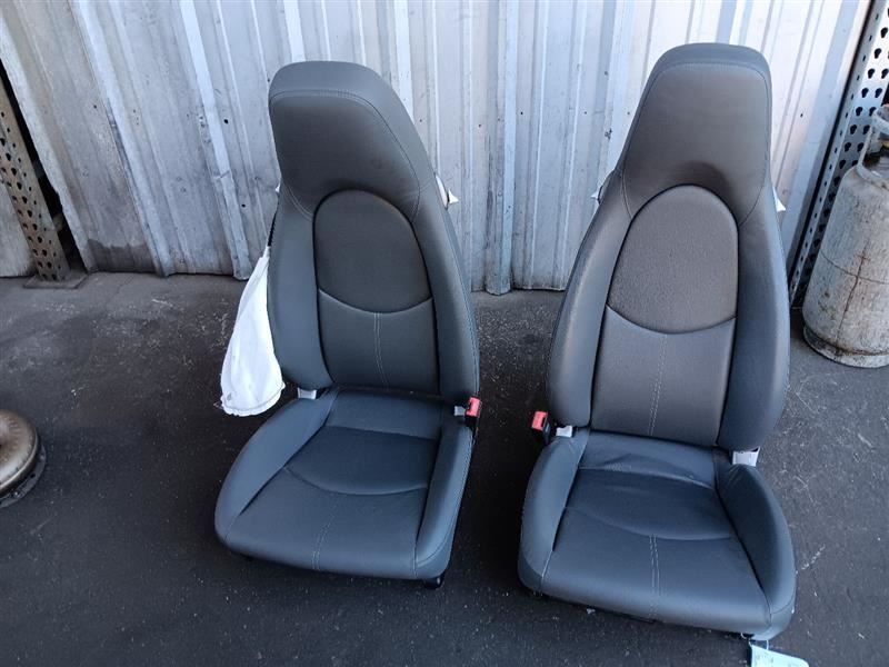 05-12 Porsche 911 997 Front Seats Left Right Seat Pair Gray Leather Notes*