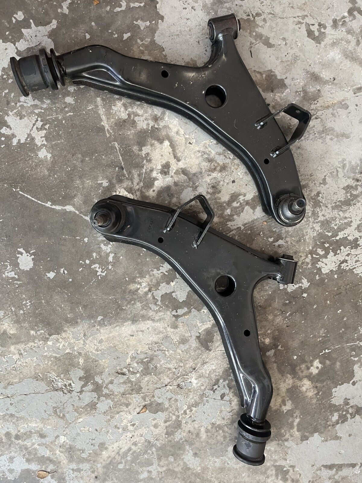 91-93 MITSUBISHI 3000GT Vr4 FRONT LOWER CONTROL ARMS