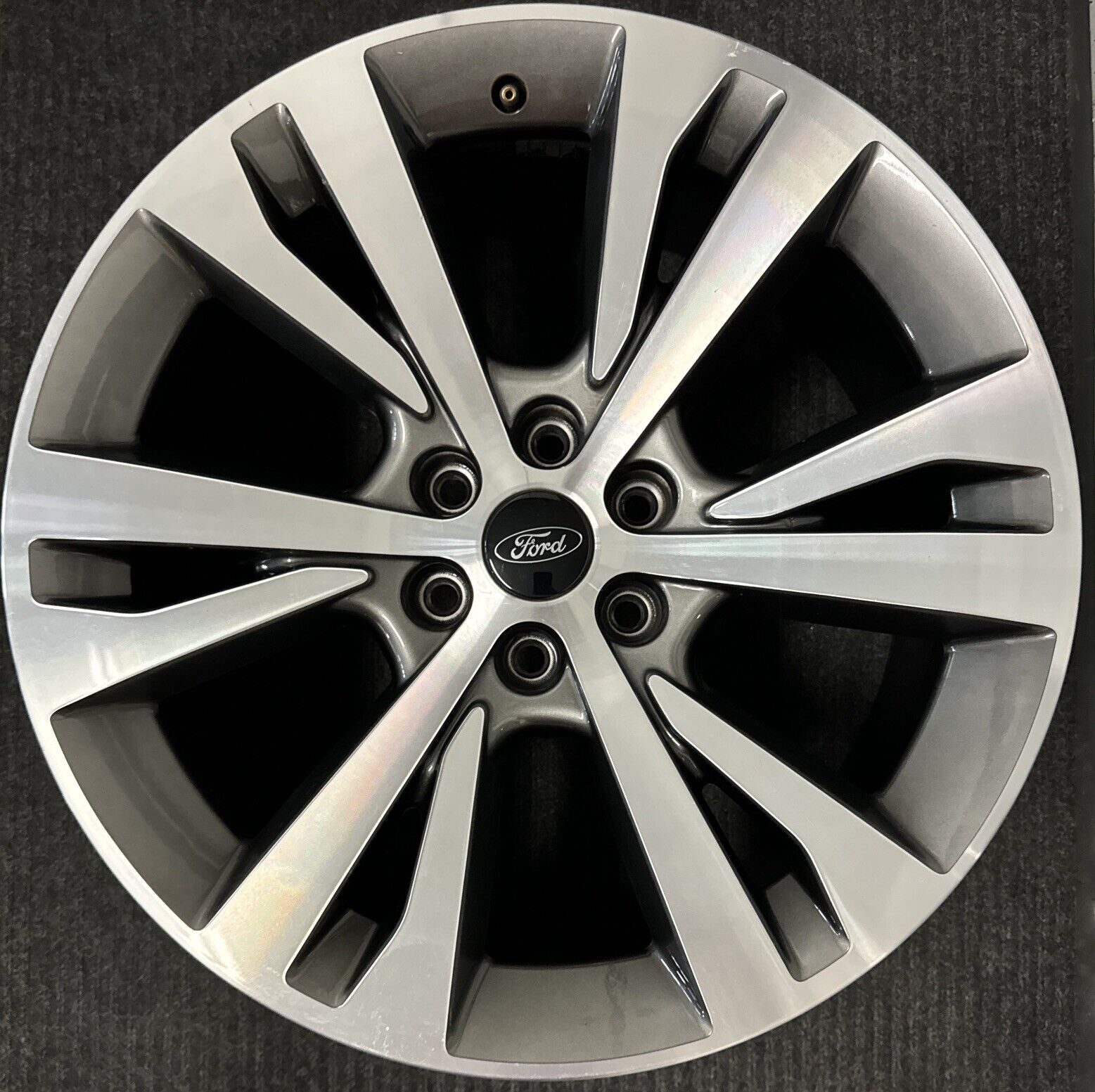 FORD EXPEDITION MAX EXPEDITION Wheel 2021 2020 22\